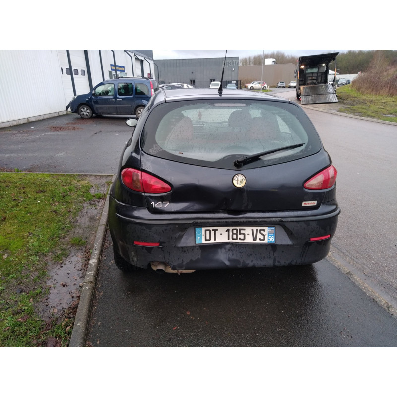 Feu arriere secondaire gauche (feux) ALFA ROMEO 147 Photo n°7