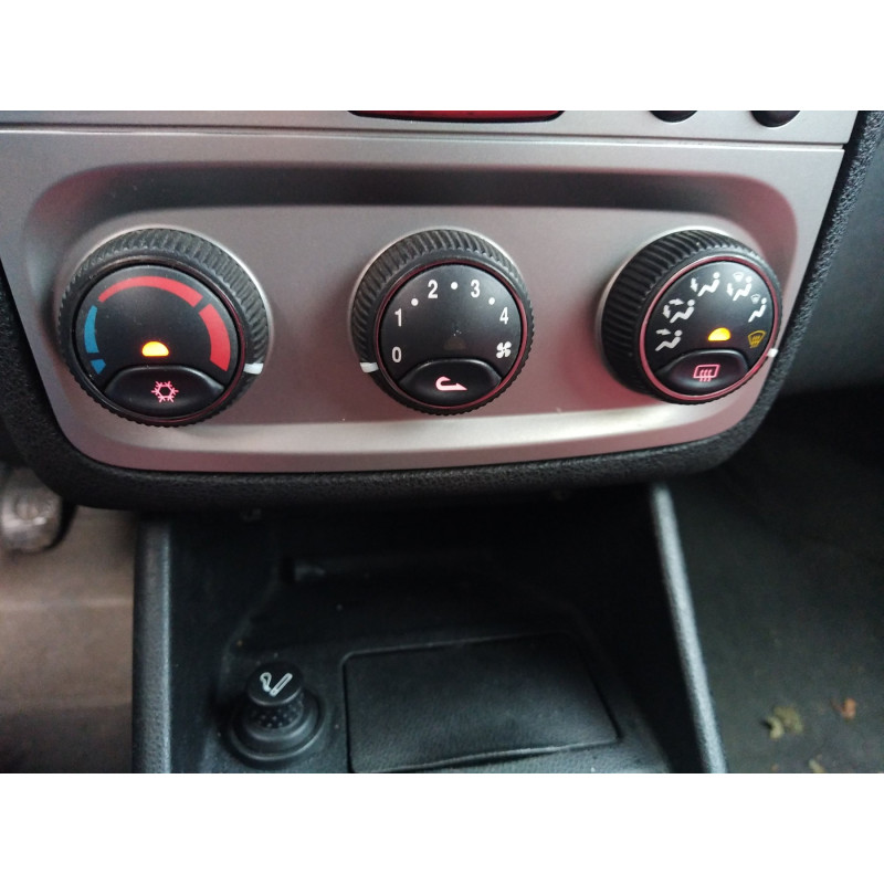 Feu arriere secondaire gauche (feux) ALFA ROMEO 147 Photo n°11
