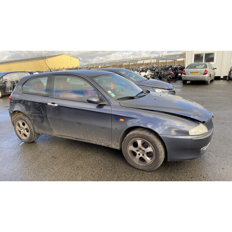 Feu arriere secondaire gauche (feux) ALFA ROMEO 147 Photo n°20