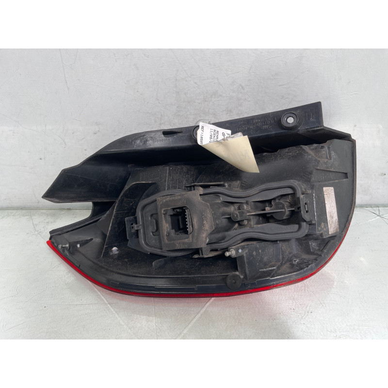 Feu arriere principal droit (feux) RENAULT SCENIC 2 Photo n°4