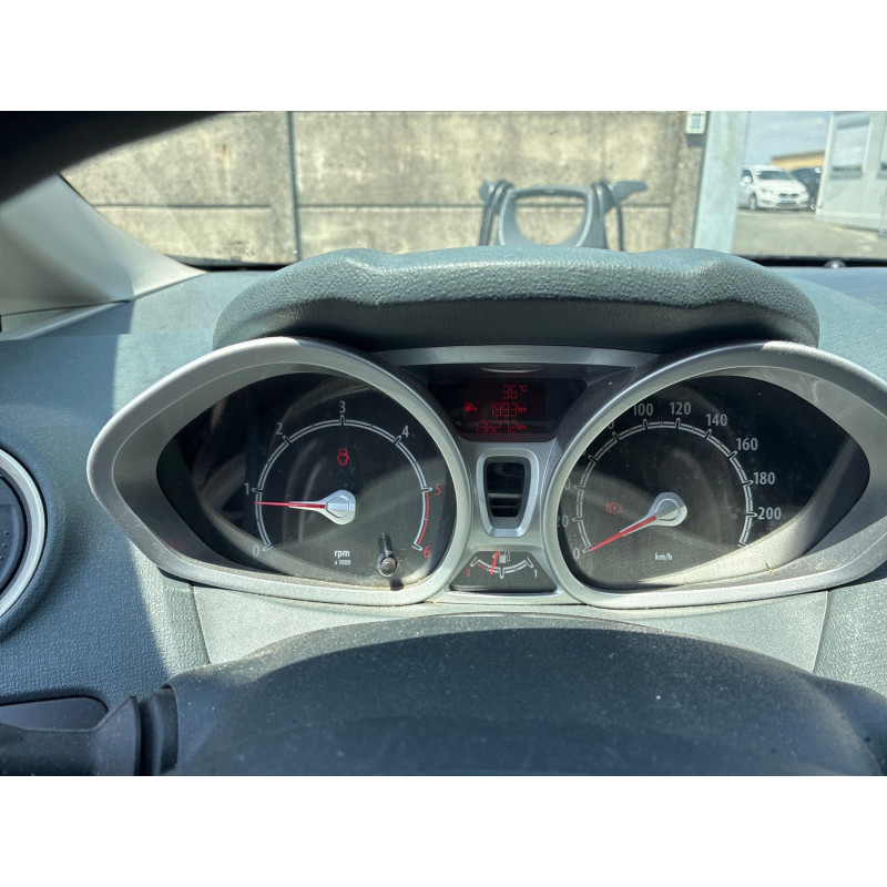 FORD FIESTA 6 PHASE 1 1.4 TDCI - 8V TURBO Photo n°2