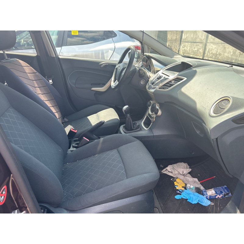 FORD FIESTA 6 PHASE 1 1.4 TDCI - 8V TURBO Photo n°23