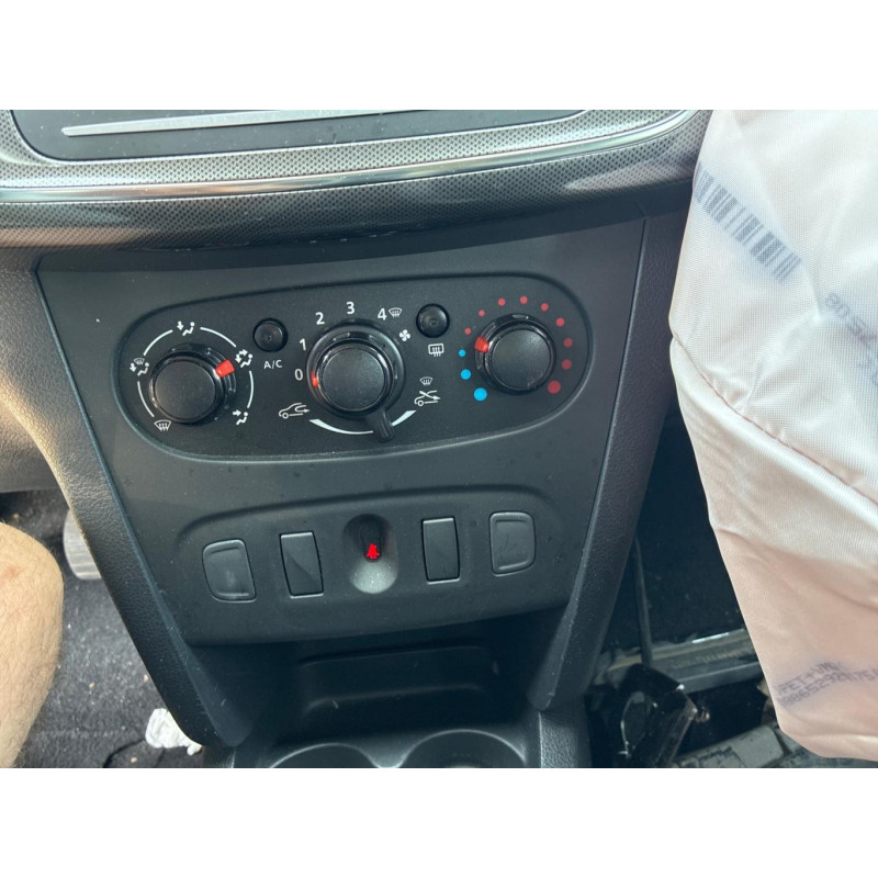 DACIA SANDERO 2 PHASE 2 1.0i - 12V SCE 75 Photo n°21