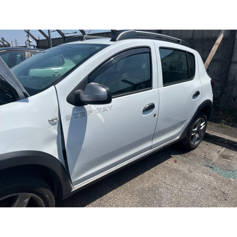 DACIA SANDERO 2 PHASE 2 1.0i - 12V SCE 75 Photo n°25