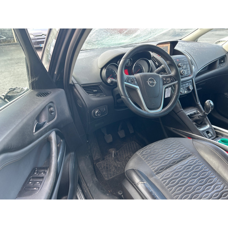 OPEL ZAFIRA TOURER C PHASE 1 2.0 CDTI - 16V TURBO Photo n°5