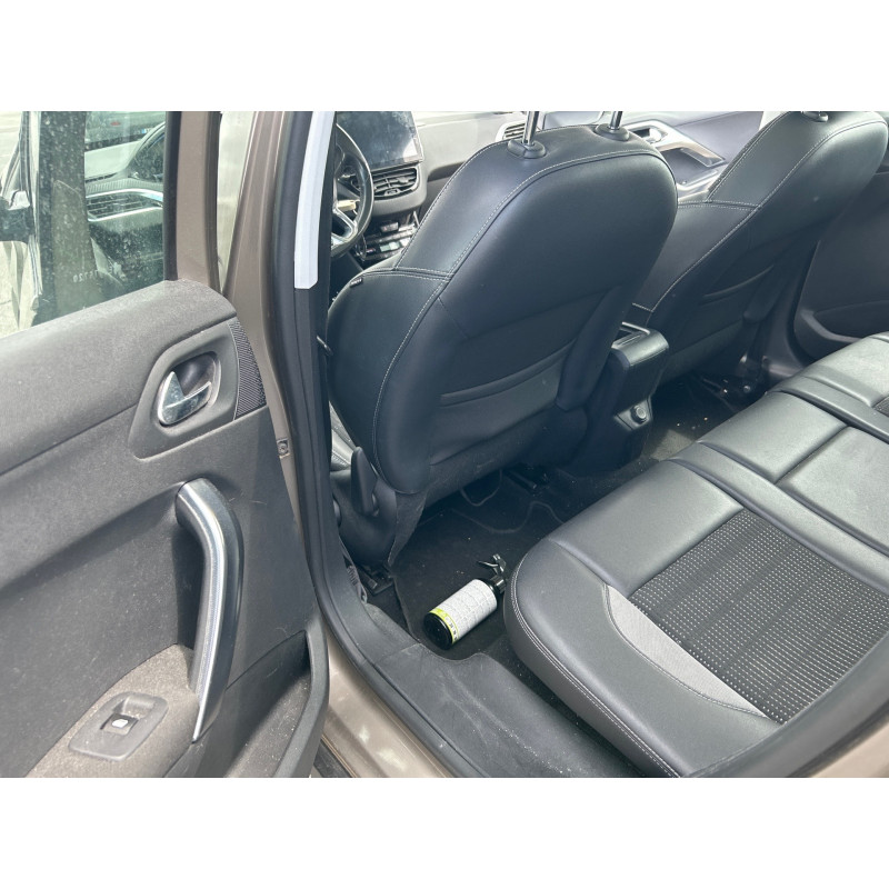 PEUGEOT 2008 1 PHASE 1 1.2 VTI - 12V Photo n°3