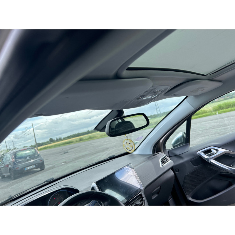 PEUGEOT 2008 1 PHASE 1 1.2 VTI - 12V Photo n°14