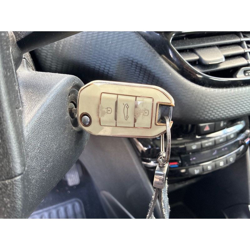 PEUGEOT 2008 1 PHASE 1 1.2 VTI - 12V Photo n°19