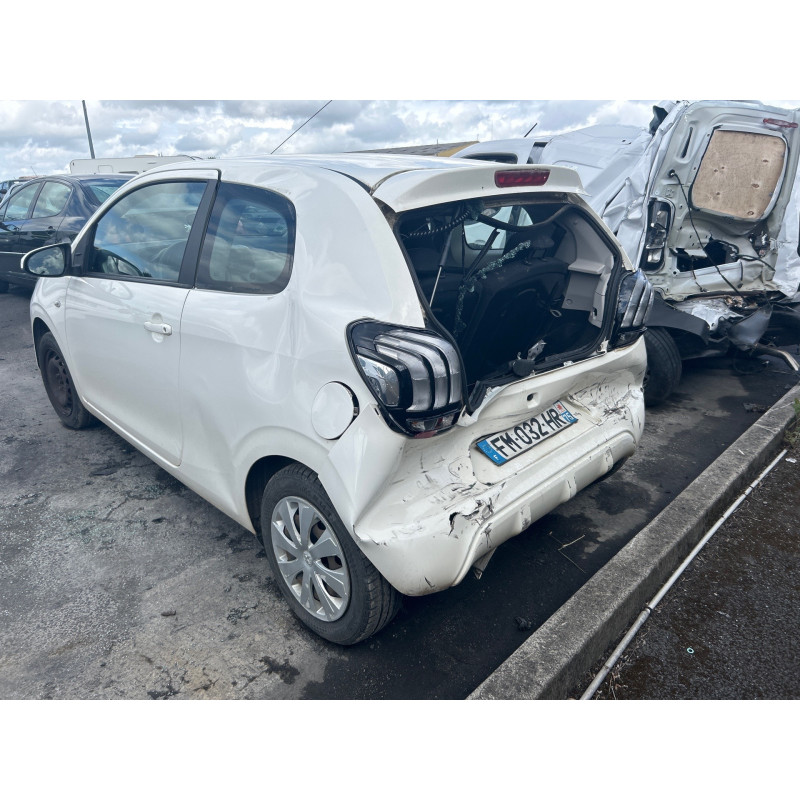 PEUGEOT 108 1.0 VTI - 12V Photo n°9
