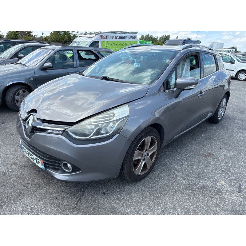 RENAULT CLIO 4 PHASE 1 BREAK 1.2i - 16V TURBO TCE 120 Photo n°18