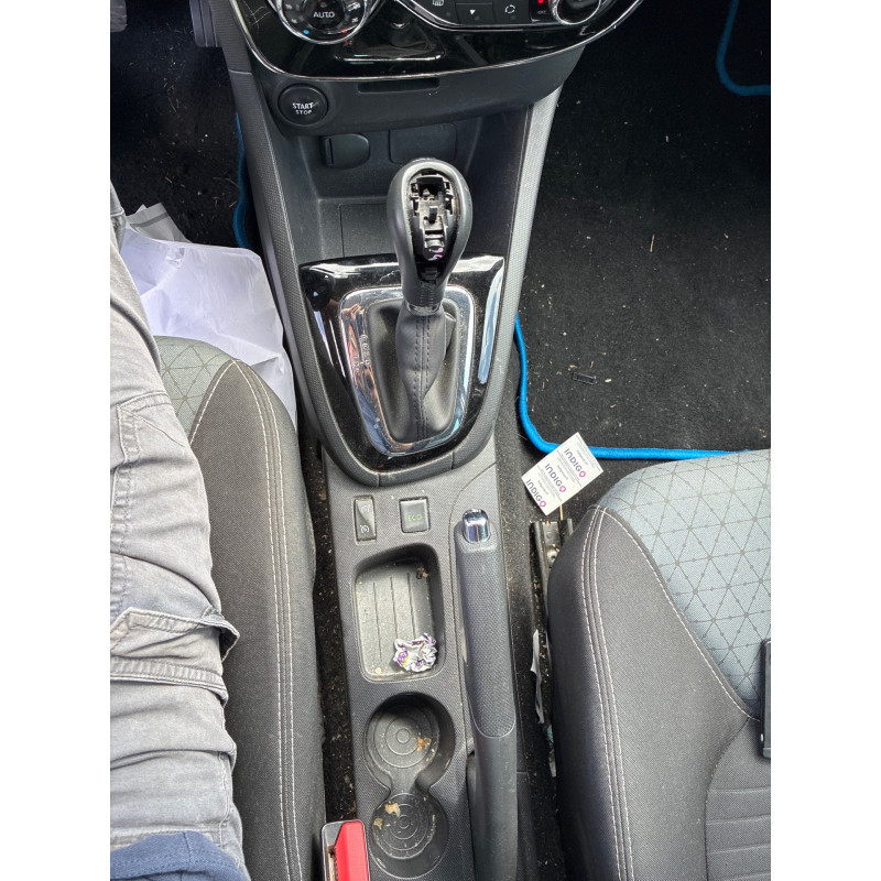 RENAULT CLIO 4 PHASE 1 BREAK 1.2i - 16V TURBO TCE 120 Photo n°31