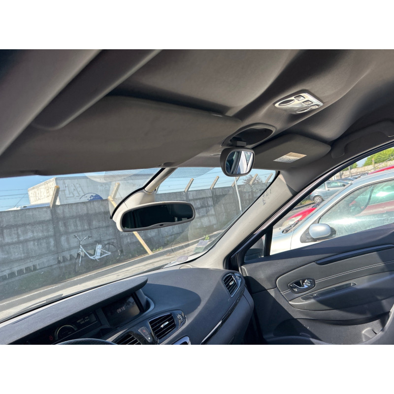 RENAULT GRAND SCENIC 3 PHASE 3 1.2i - 16V TURBO TCE 130 Photo n°4