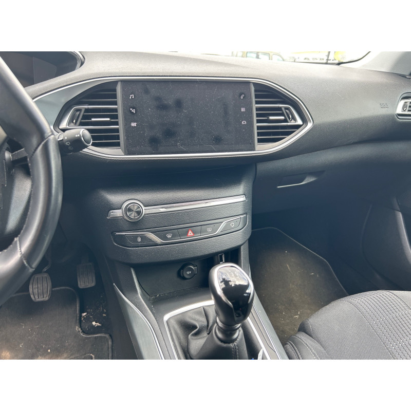 PEUGEOT 308 2 SW PHASE 2 BREAK 1.5 BLUE HDI - 16V TURBO Photo n°16