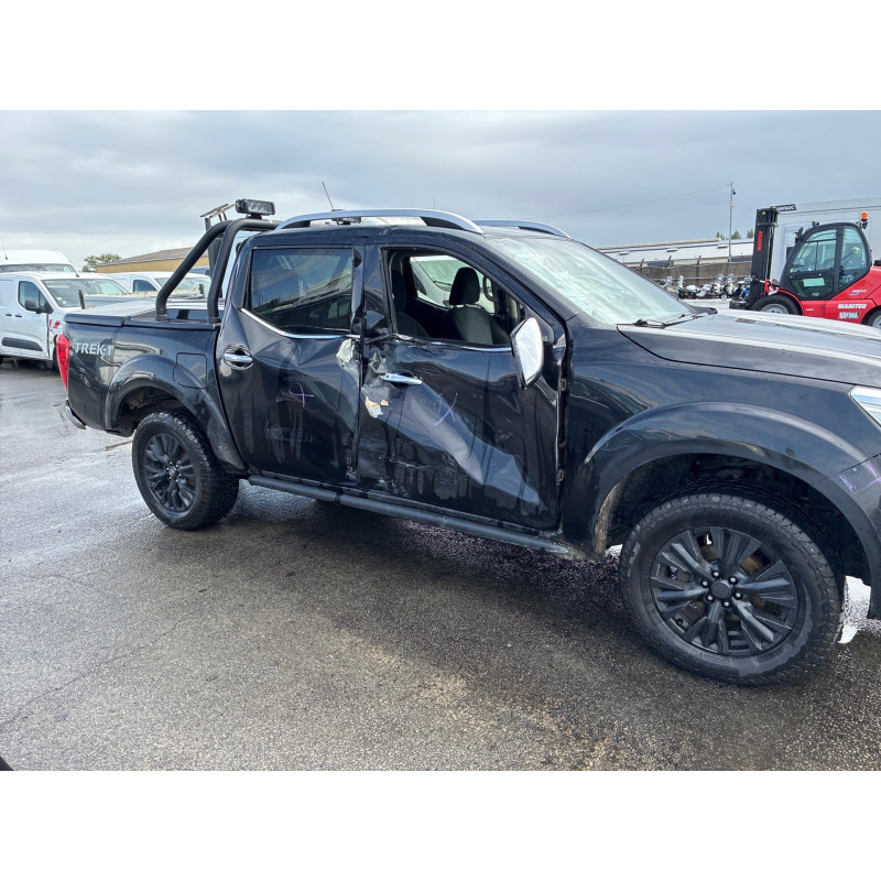 NISSAN NAVARA NP300 2.3 DCI - 16V TURBO 4X4 Photo n°7