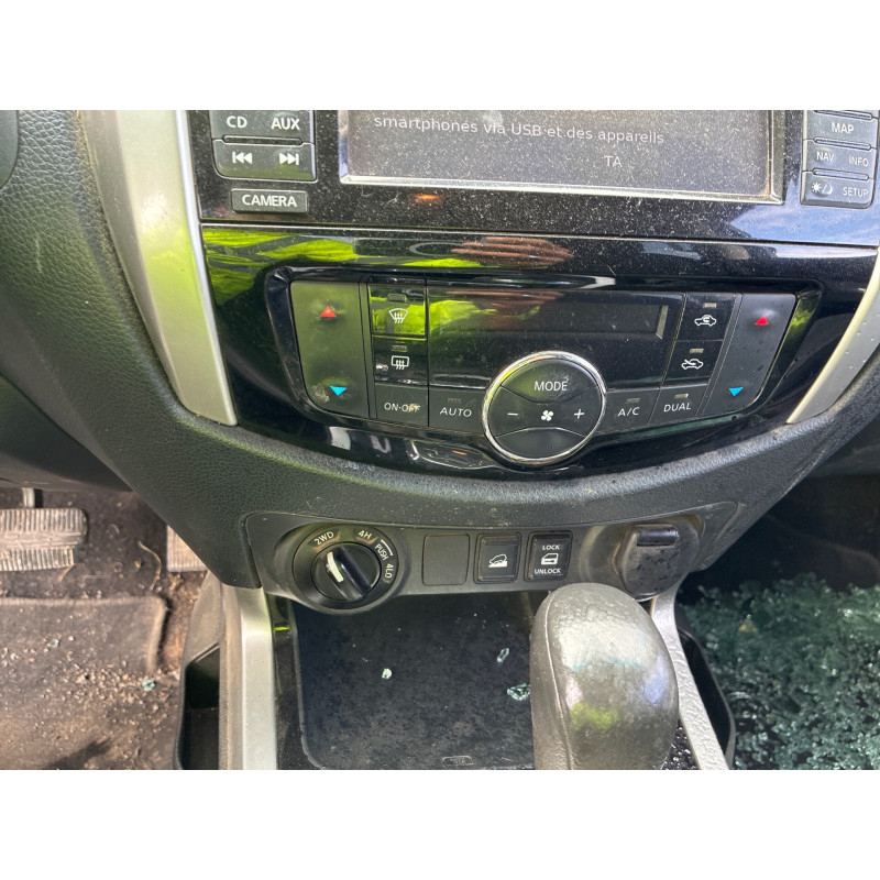 NISSAN NAVARA NP300 2.3 DCI - 16V TURBO 4X4 Photo n°10
