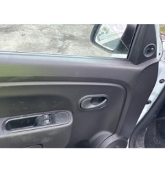 RENAULT TWINGO 3 PHASE 1 1.0i - 12V SCE 65