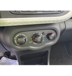 RENAULT TWINGO 3 PHASE 1 1.0i - 12V SCE 65