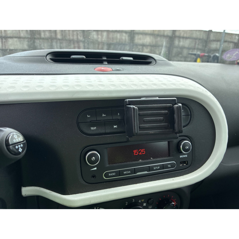 RENAULT TWINGO 3 PHASE 1 1.0i - 12V SCE 65 Photo n°23