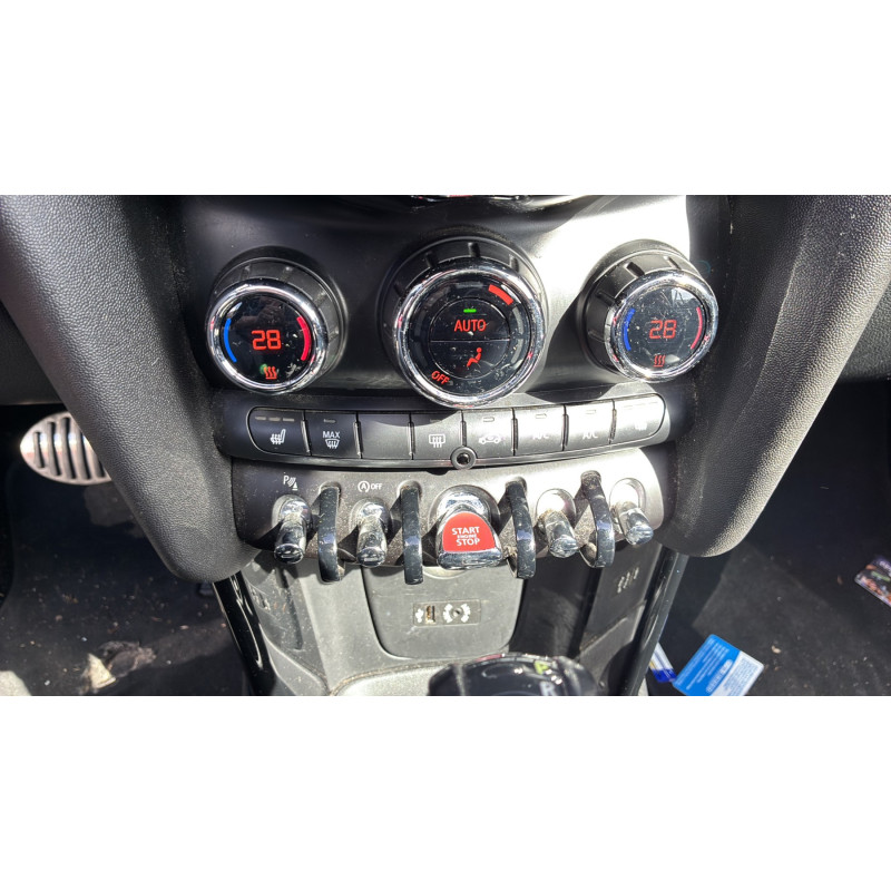 MINI MINI 3 F57 PHASE 1 CABRIOLET 2.0i - 16V TURBO JOHN COOPER WORKS Photo n°25