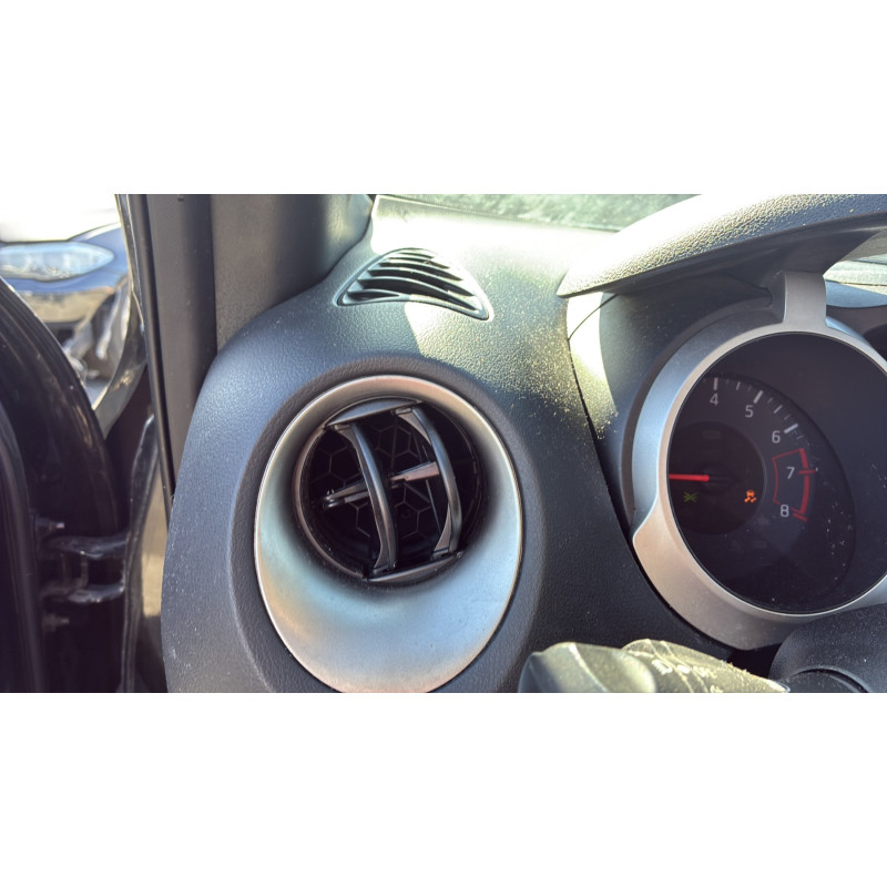 NISSAN JUKE 1 PHASE 2 1.6i - 16V Photo n°16