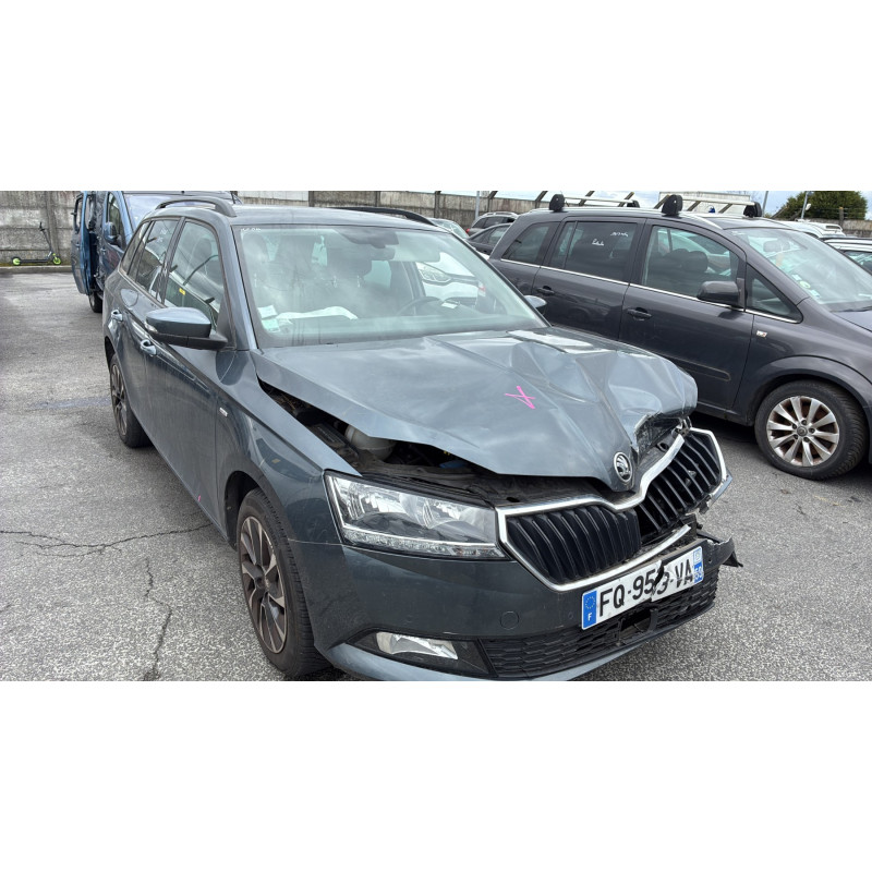 SKODA FABIA 3 PHASE 2 BREAK 1.0 TSI - 12V TURBO Photo n°2