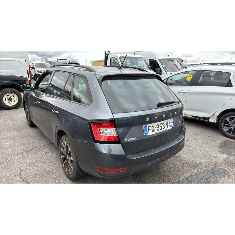 SKODA FABIA 3 PHASE 2 BREAK 1.0 TSI - 12V TURBO Photo n°4