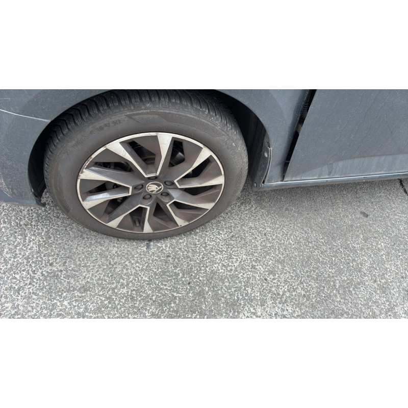 SKODA FABIA 3 PHASE 2 BREAK 1.0 TSI - 12V TURBO Photo n°22