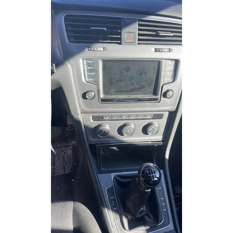 VOLKSWAGEN GOLF 7 PHASE 1 1.6 TDI - 16V TURBO Photo n°9