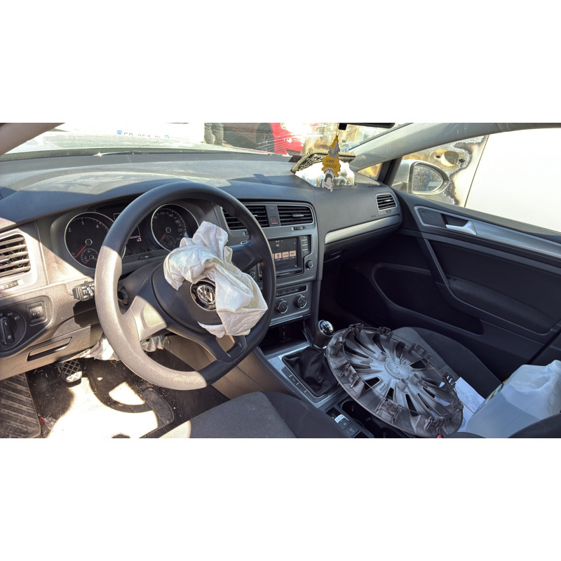 VOLKSWAGEN GOLF 7 PHASE 1 1.6 TDI - 16V TURBO Photo n°22