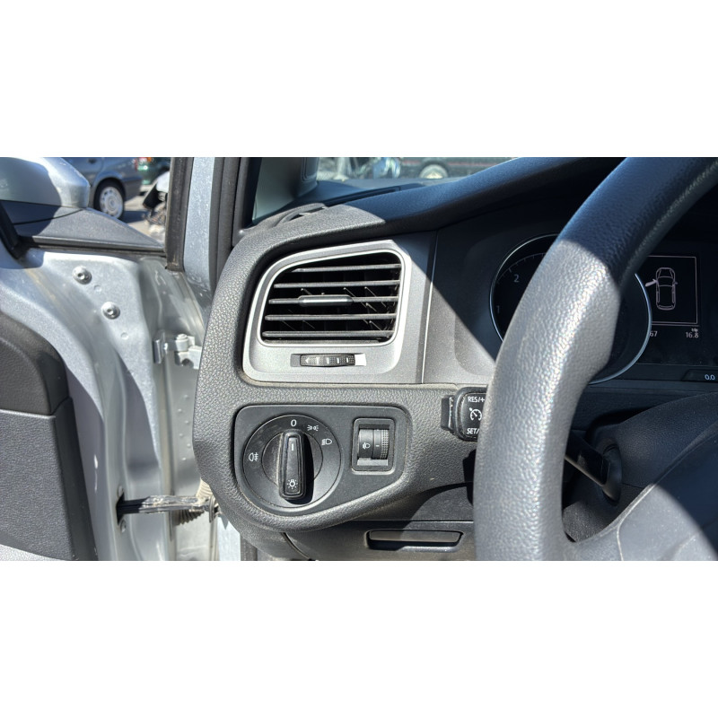 VOLKSWAGEN GOLF 7 PHASE 1 1.6 TDI - 16V TURBO Photo n°25