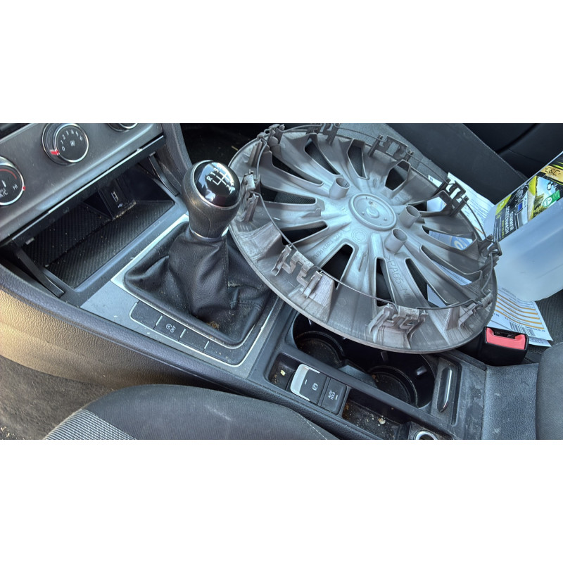 VOLKSWAGEN GOLF 7 PHASE 1 1.6 TDI - 16V TURBO Photo n°30