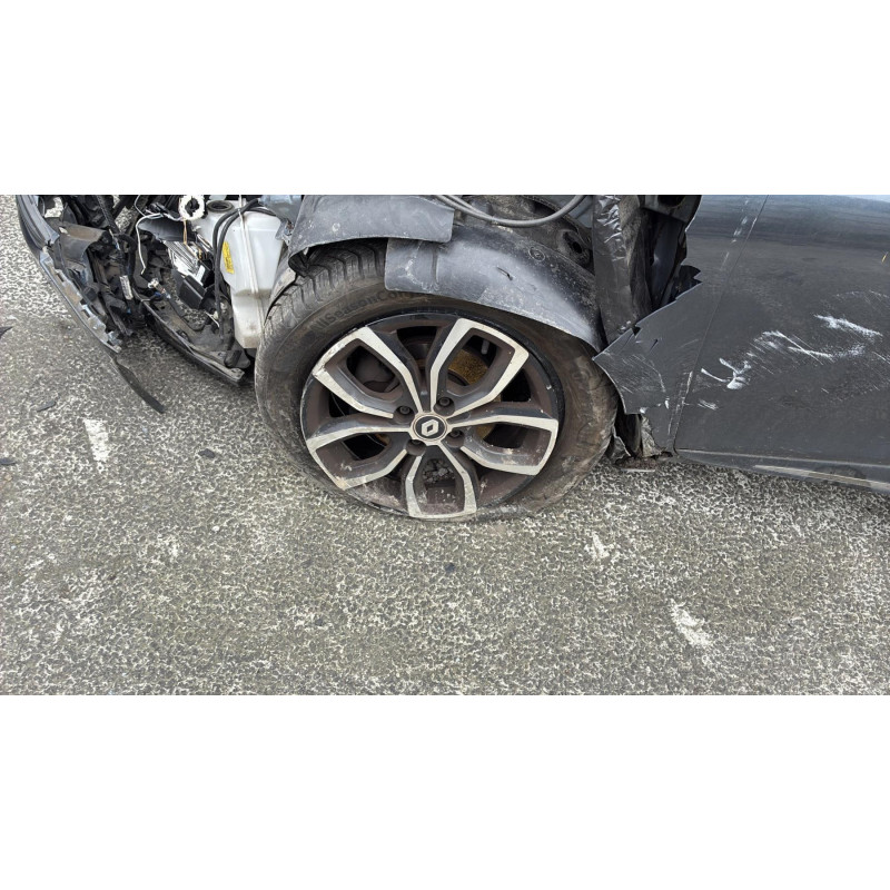 RENAULT CLIO 4 PHASE 2 BREAK 0.9i - 12V TURBO TCE 90 Photo n°22