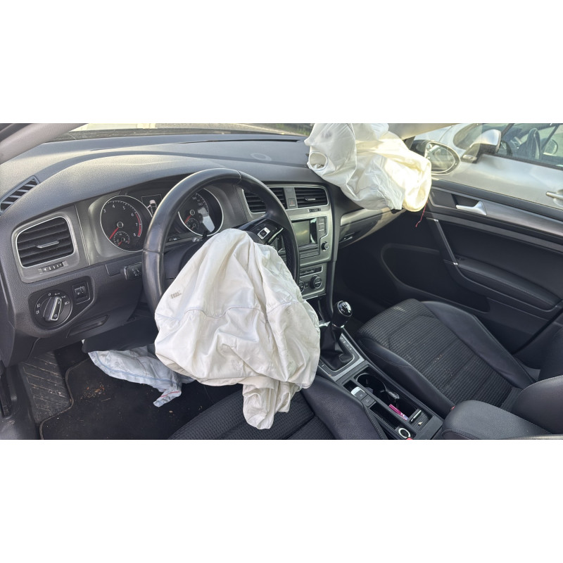 VOLKSWAGEN GOLF 7 PHASE 1 1.2 TSI - 16V TURBO Photo n°11