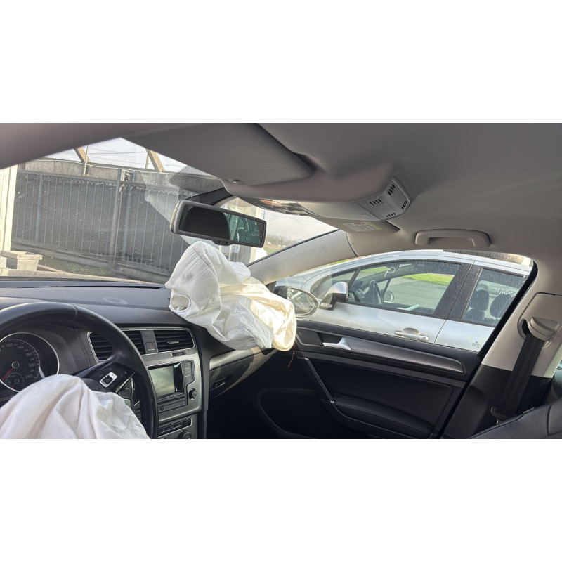 VOLKSWAGEN GOLF 7 PHASE 1 1.2 TSI - 16V TURBO Photo n°12