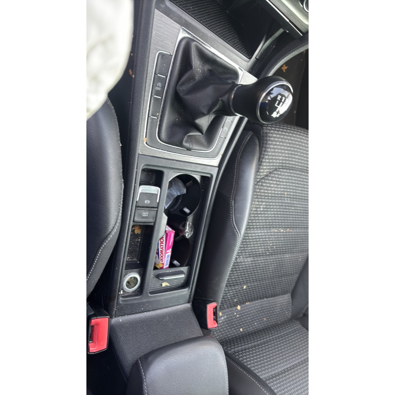 VOLKSWAGEN GOLF 7 PHASE 1 1.2 TSI - 16V TURBO Photo n°19