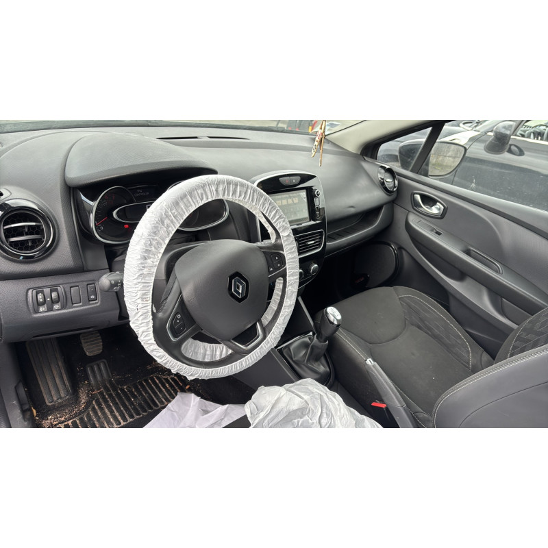 RENAULT CLIO 4 PHASE 2 0.9i - 12V TURBO TCE 90 Photo n°12