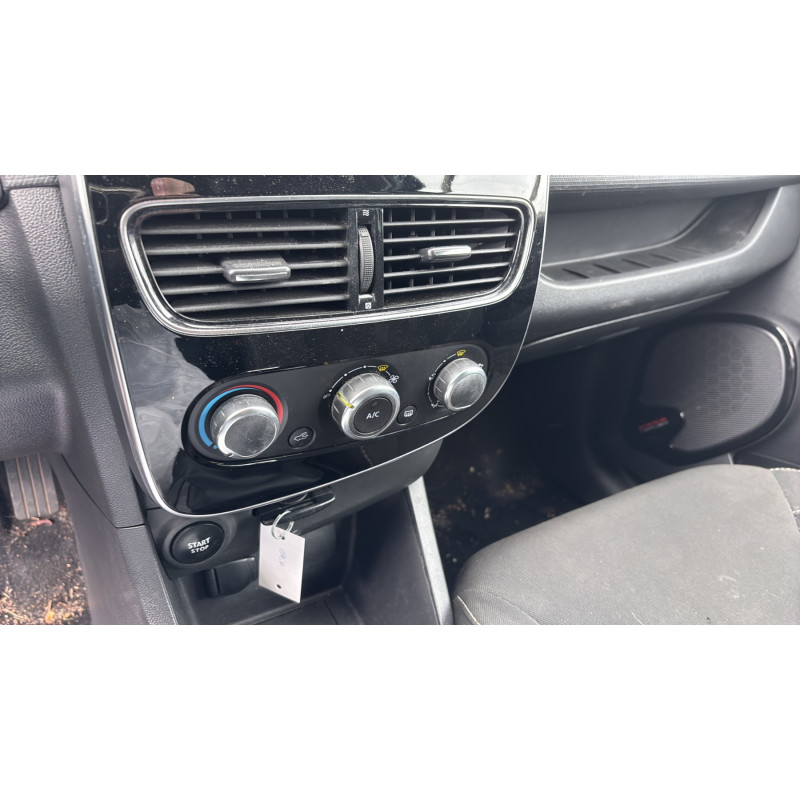 RENAULT CLIO 4 PHASE 2 0.9i - 12V TURBO TCE 90 Photo n°19