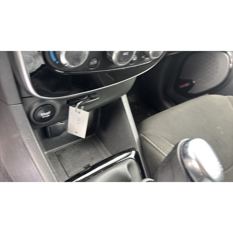 RENAULT CLIO 4 PHASE 2 0.9i - 12V TURBO TCE 90 Photo n°20