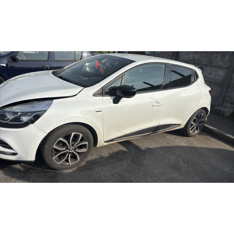 RENAULT CLIO 4 PHASE 2 0.9i - 12V TURBO TCE 90 Photo n°8