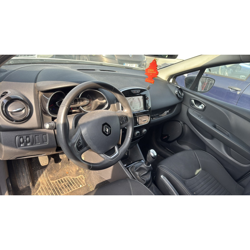 RENAULT CLIO 4 PHASE 2 0.9i - 12V TURBO TCE 90 Photo n°11