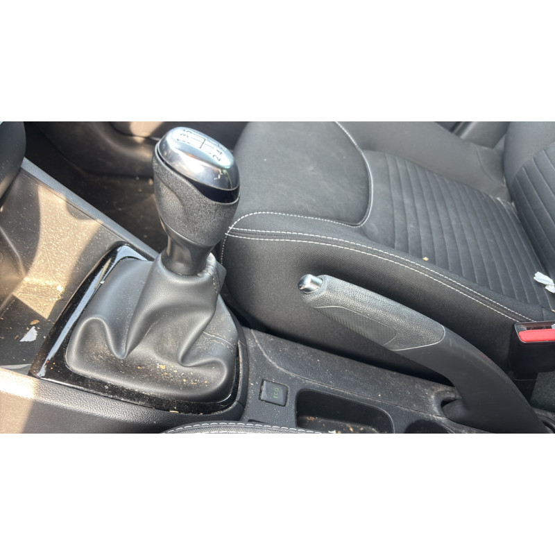 RENAULT CLIO 4 PHASE 2 0.9i - 12V TURBO TCE 90 Photo n°20