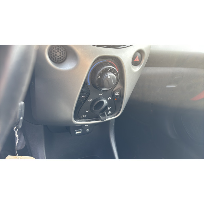 TOYOTA AYGO 2 PHASE 1 1.0i - 12V Photo n°20