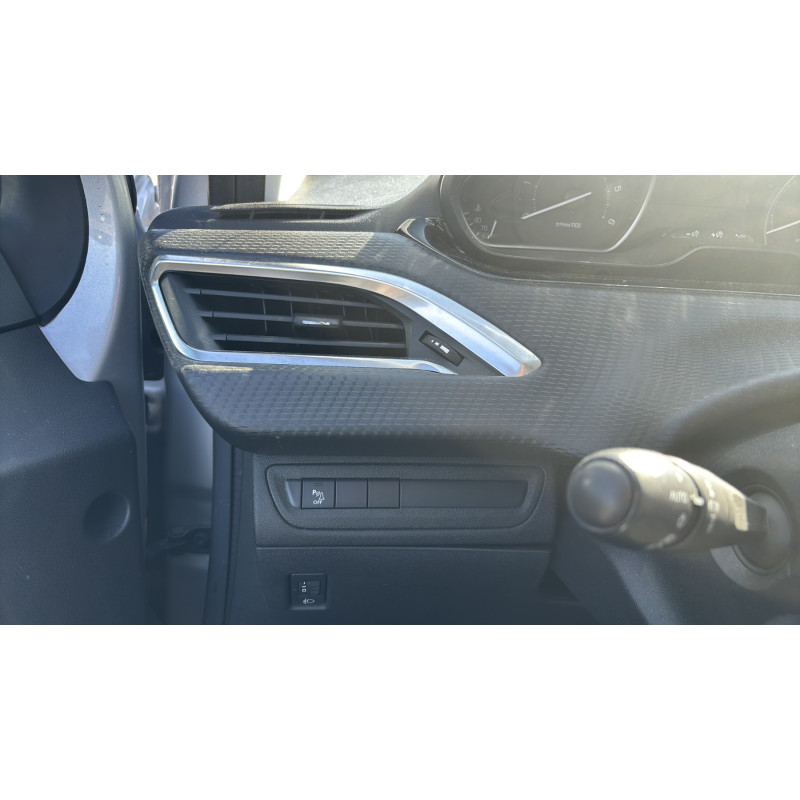 PEUGEOT 208 1 PHASE 2 1.6 BLUE HDI - 8V TURBO Photo n°13