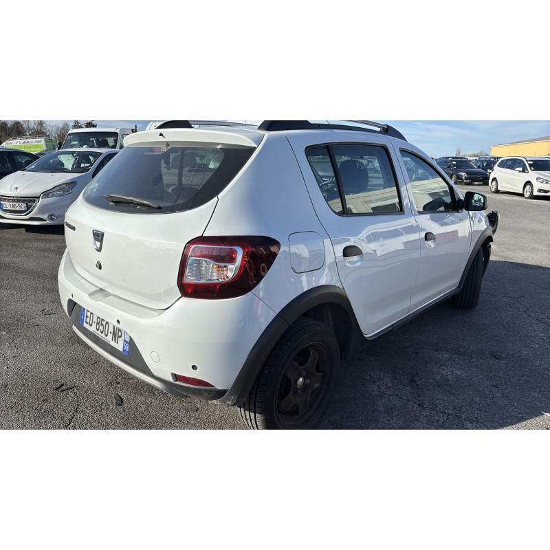DACIA SANDERO 2 PHASE 1 0.9i - 12V TURBO TCE 90 Photo n°3