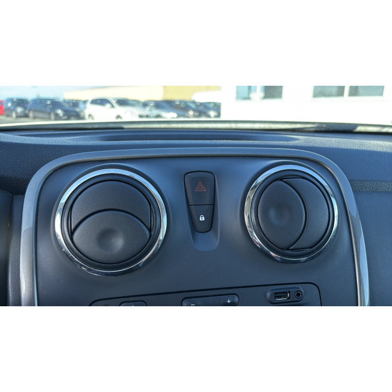DACIA SANDERO 2 PHASE 1 0.9i - 12V TURBO TCE 90 Photo n°15