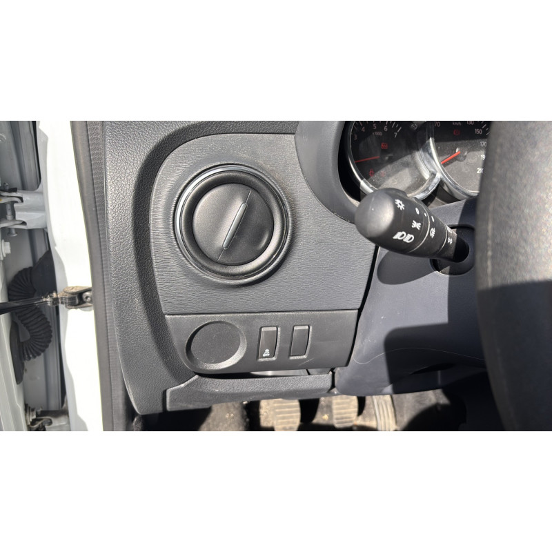 DACIA LODGY PHASE 2 1.3i - 16V TURBO TCE 100 Photo n°15