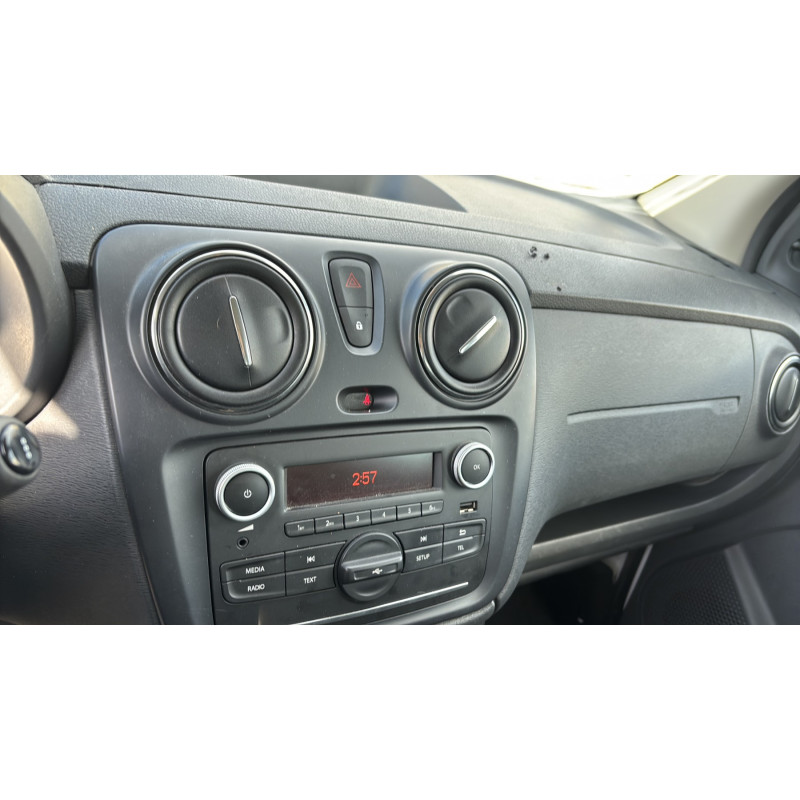 DACIA LODGY PHASE 2 1.3i - 16V TURBO TCE 100 Photo n°18