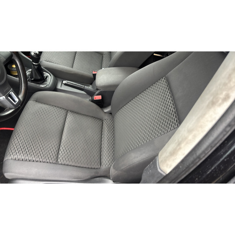 VOLKSWAGEN GOLF 6 1.6 TDI - 16V TURBO Photo n°14