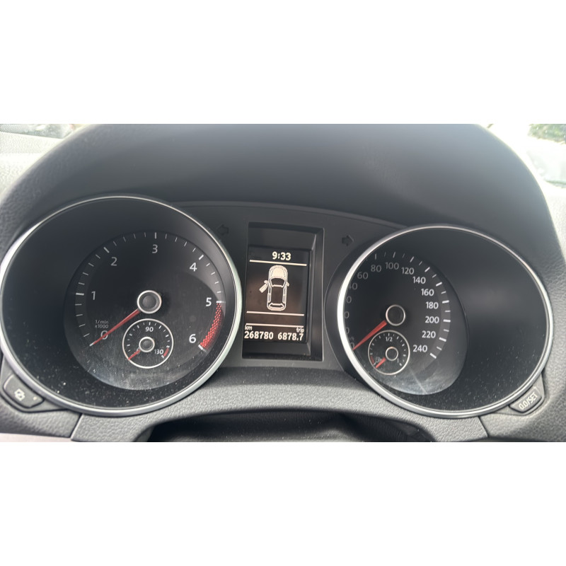 VOLKSWAGEN GOLF 6 1.6 TDI - 16V TURBO Photo n°17