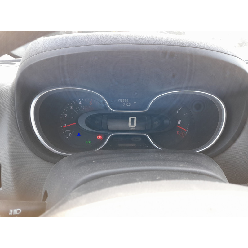 RENAULT TRAFIC 3 COURT PHASE 1 1.6 DCI - 16V TURBO Photo n°9